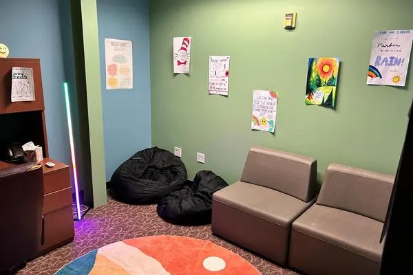 Quiet Room - Dexter (2024)